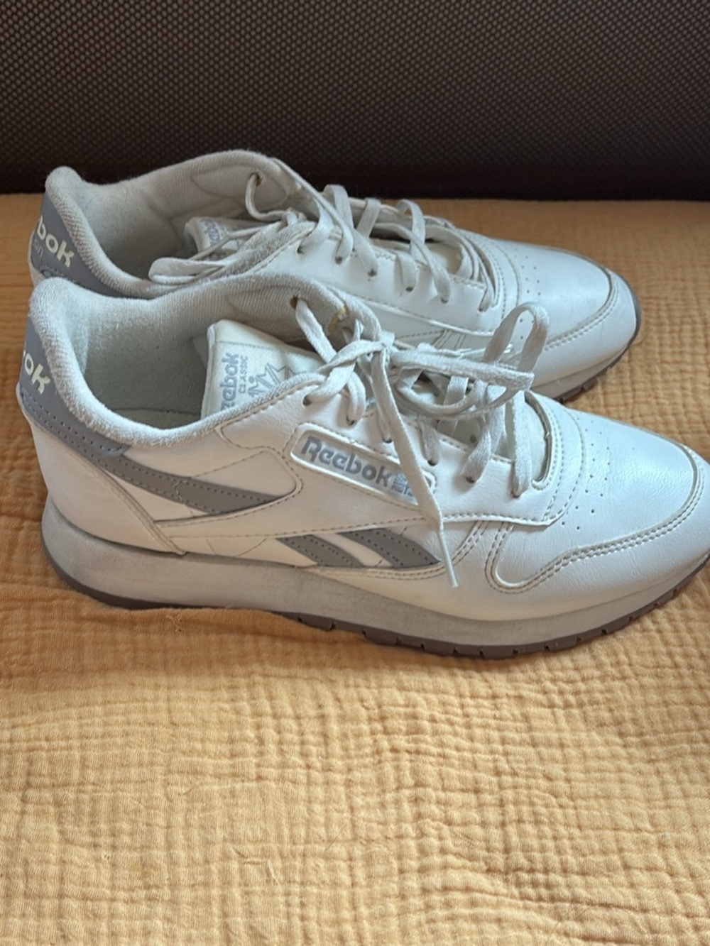 Reebok Off-White & Light Gray Low-Top Sneakers